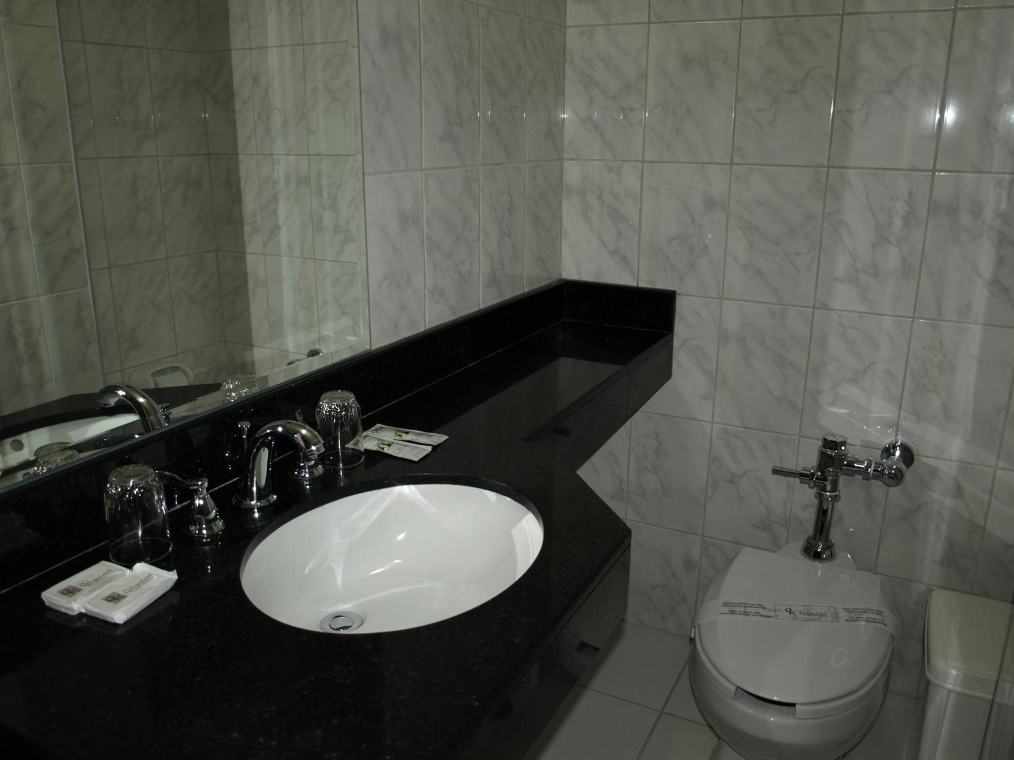 Hotel Qelqatani 3*
